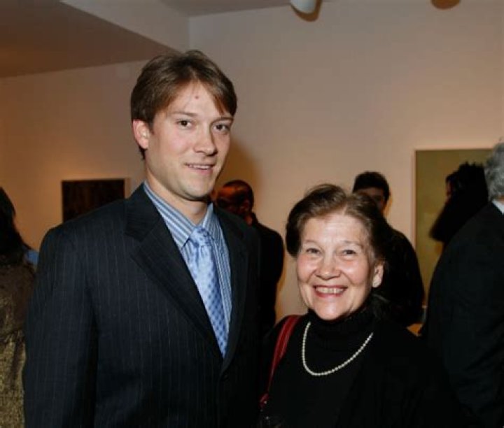 Aaron D. Forste biografía, edad, altura, esposo, net worth, familia