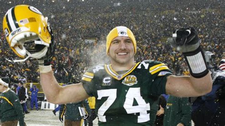 Aaron Kampman Biography, Age, Height, Wife, Net Worth, Family