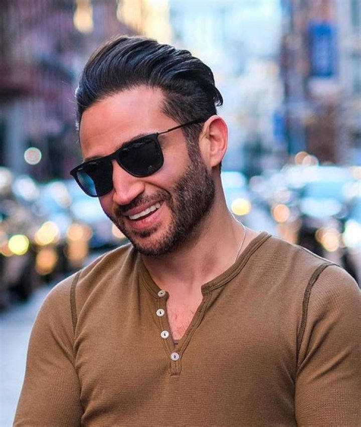 Aaron Ronnie Almani Biography, Age, Height, Wife, Net Worth, Family
