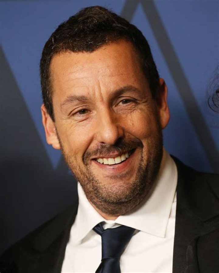 Adam Sandler biografía, edad, altura, esposo, net worth, familia