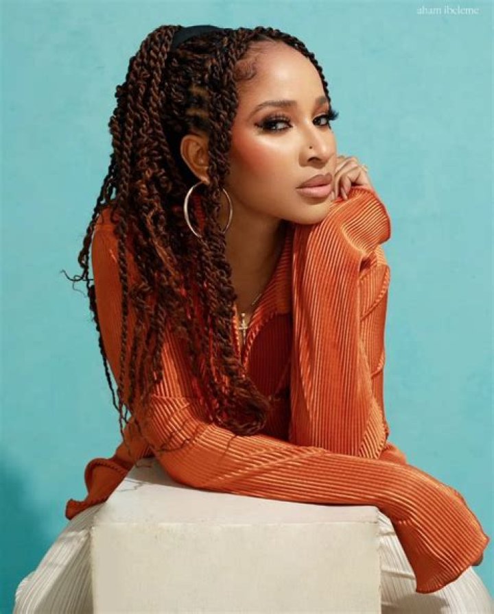 Adesua Etomi Biography, Age, Height, Husband, Net Worth, Family