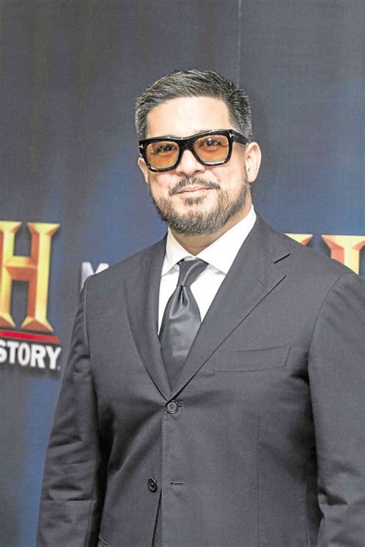 Aga Muhlach Biography, Age, Height, Wife, Net Worth, Family