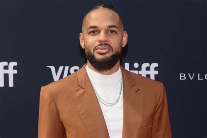 Akim Aliu Biography, Age, Height, Wife, Net Worth, Family