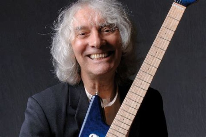 Albert Lee Biography, Age, Height, Wife, Net Worth, Family