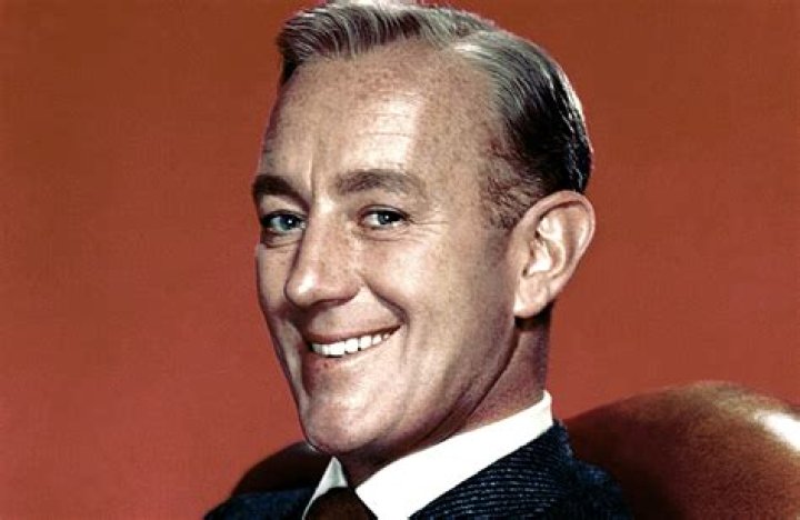 Alec Guinness Biography, Age, Height, Wife, Net Worth, Family