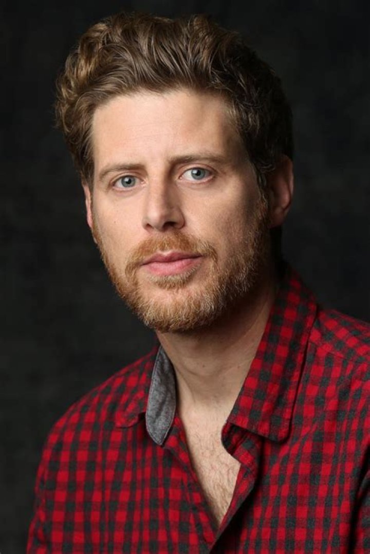 Alejandro Sigüenza Biography, Age, Height, Wife, Net Worth, Family