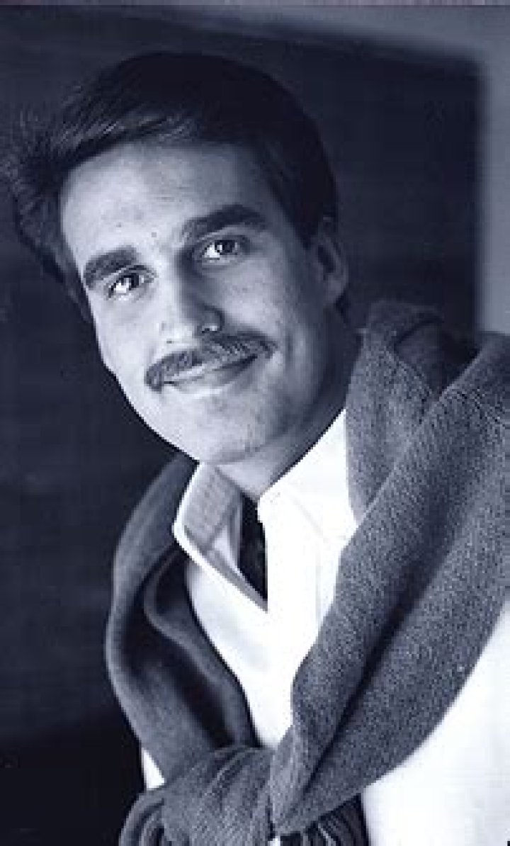 Alex Escarano Biography, Age, Height, Wife, Net Worth, Family