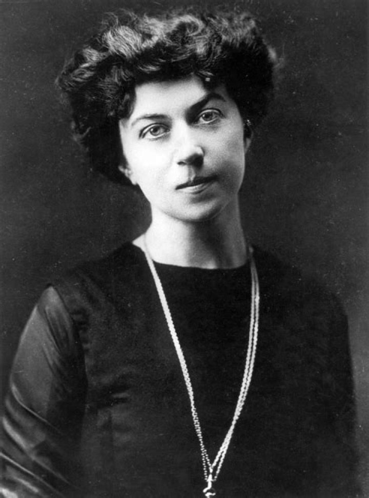 Alexandra Kollontai Biography, Age, Height, Husband, Net Worth, Family