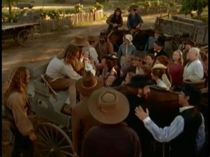 Alexandria Calabrese Biography, Age, Height, Husband, Net Worth, Family