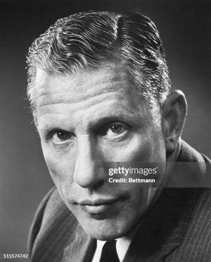 Alfred S. Bloomingdale Biography, Age, Height, Wife, Net Worth and Family