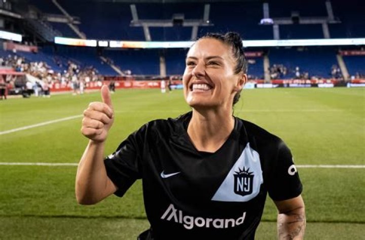 Ali Krieger Biography, Age, Height, Husband, Net Worth, Family