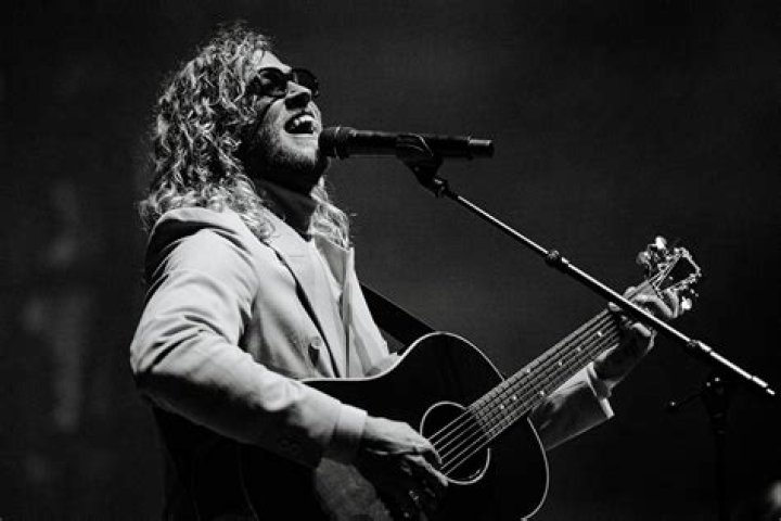 Allen Stone Biography, Age, Height, Wife, Net Worth, Family