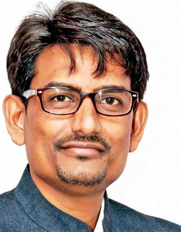 Alpesh Thakor Biography, Age, Height, Wife, Net Worth, Family