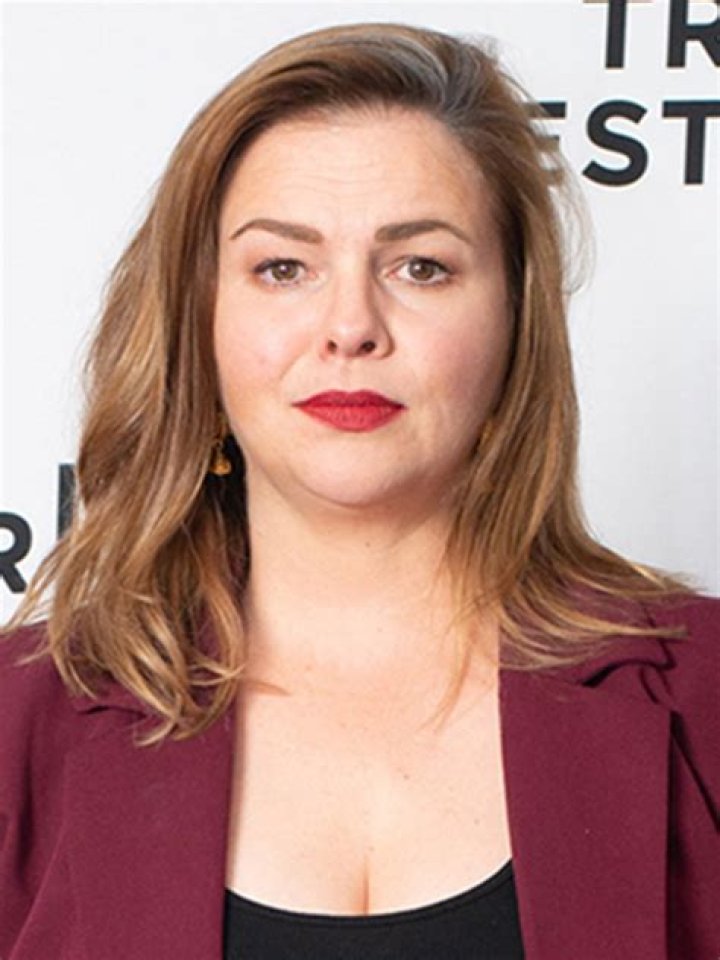 Amber Tamblyn Biography, Age, Height, Husband, Net Worth, Family