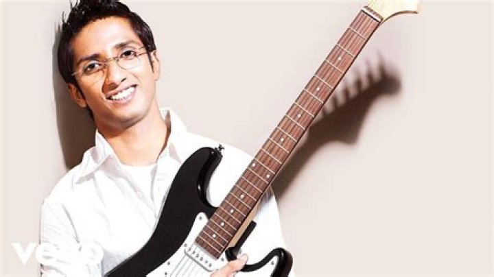 Amit Sana Biography, Age, Height, Wife, Net Worth, Family