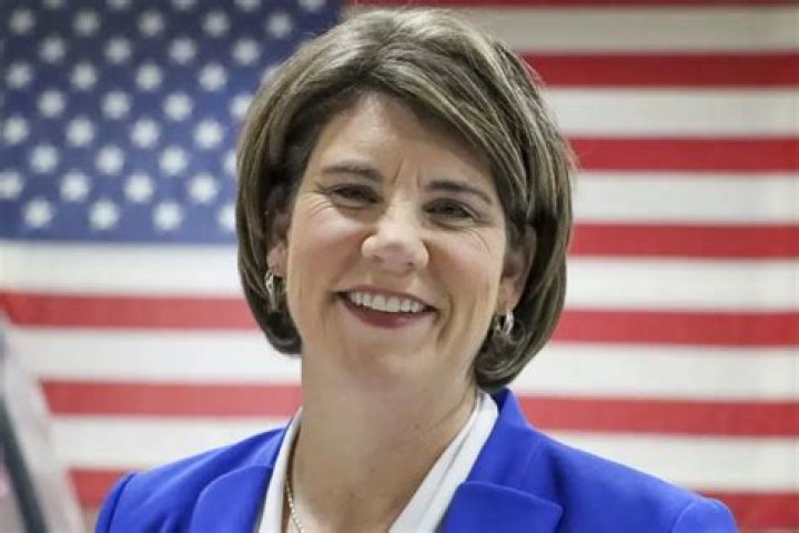 Amy McGrath Biography, Age, Height, Husband, Net Worth, Family