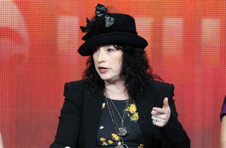 Amy Sherman-Palladino Biography, Age, Height, Husband, Net Worth, Family
