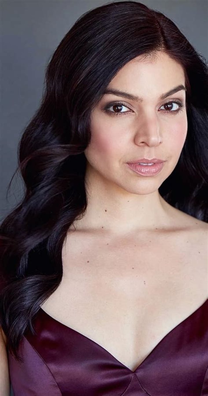 Anahi Bustillos Biography, Age, Height, Husband, Net Worth, Family