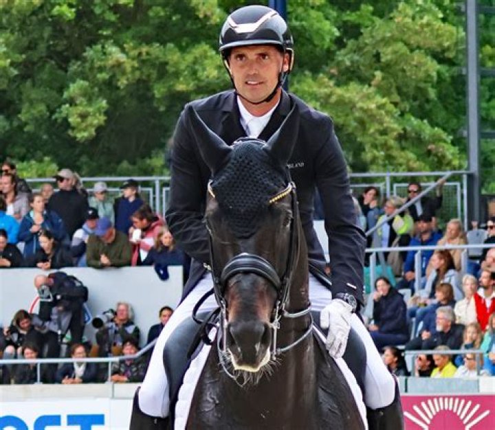 Andreas Helgstrand biografía, edad, altura, esposo, net worth, familia