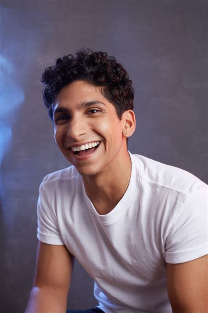 Angel Bismark Curiel Biography, Age, Height, Wife, Net Worth, Family