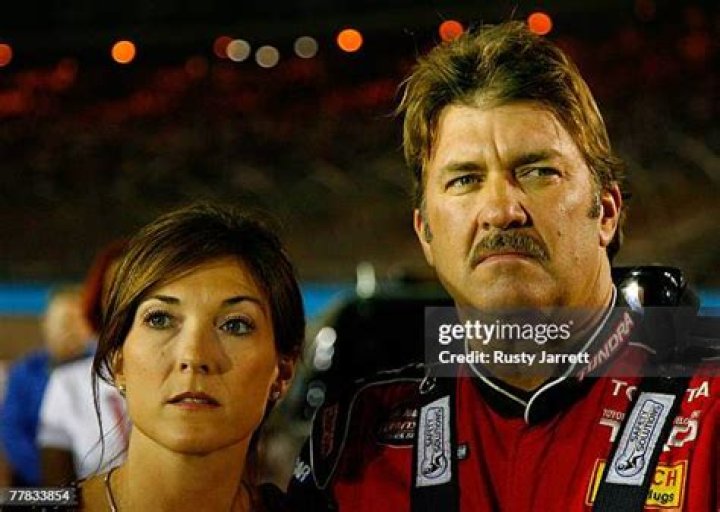 Angela Skinner Biography, Age, Height, Husband, Net Worth, Family