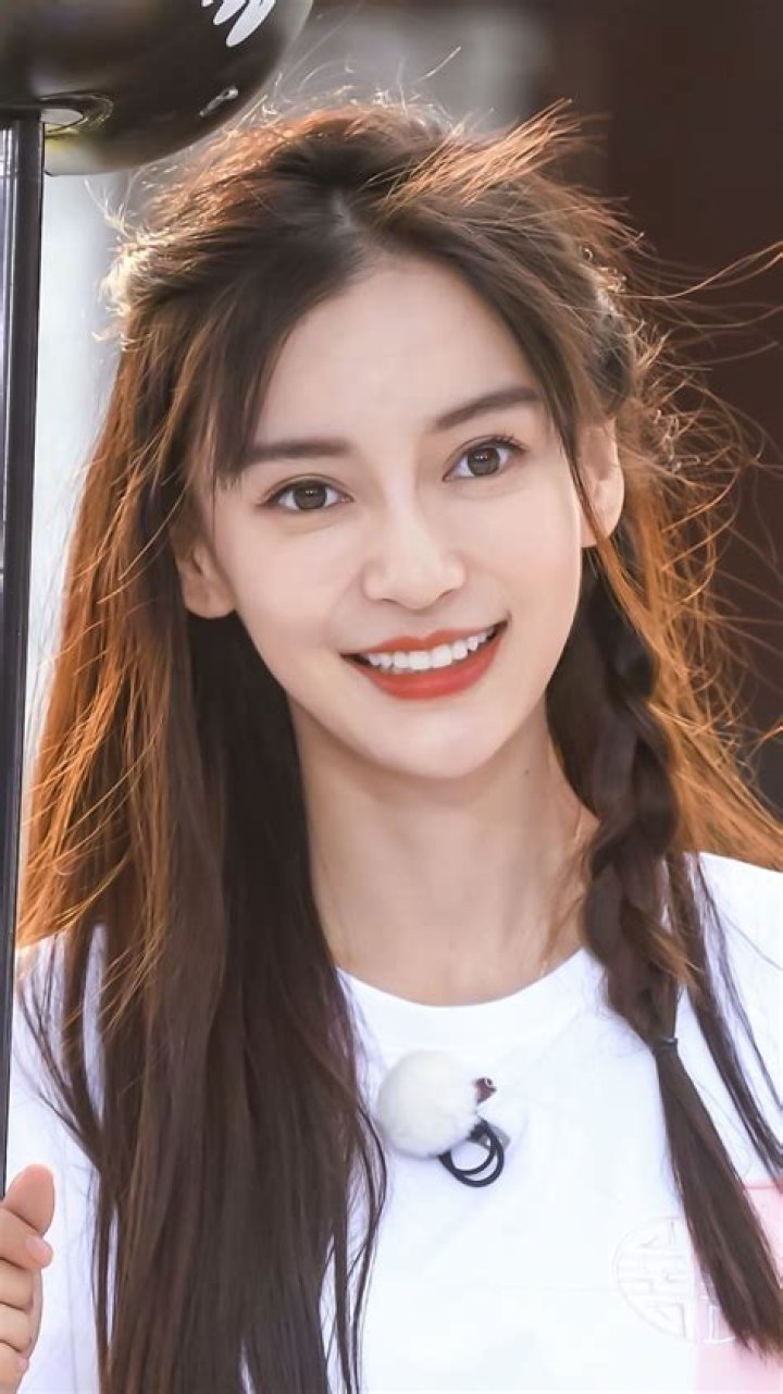 Angelababy Biography, Age, Height, Husband, Net Worth, Family