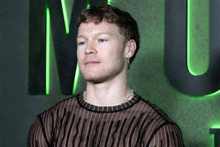 Angus O'Brien Biography, Age, Height, Wife, Net Worth, Family