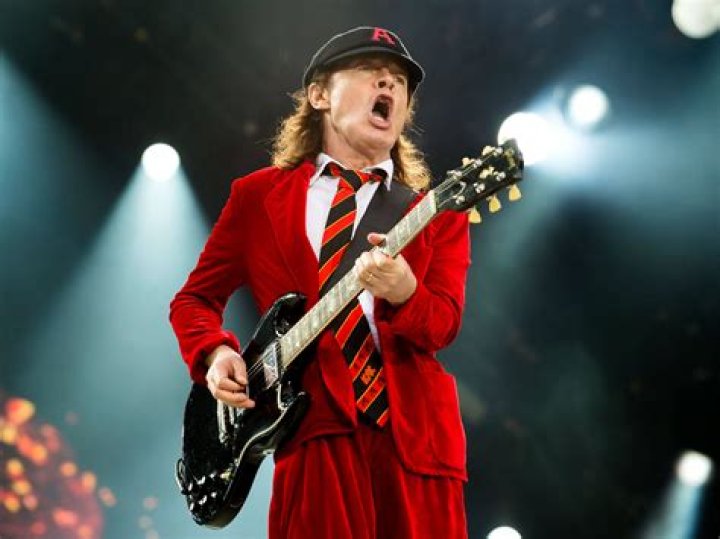 Angus Young Biography, Age, Height, Wife, Net Worth, Family