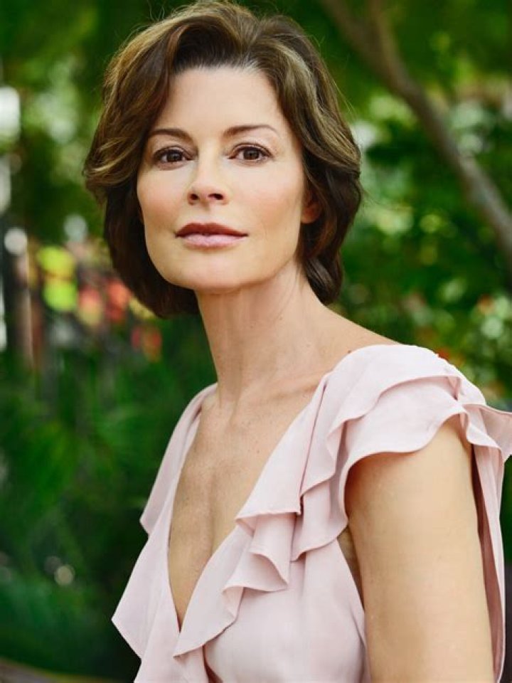 Anya Longwell Biography, Age, Height, Husband, Net Worth, Family