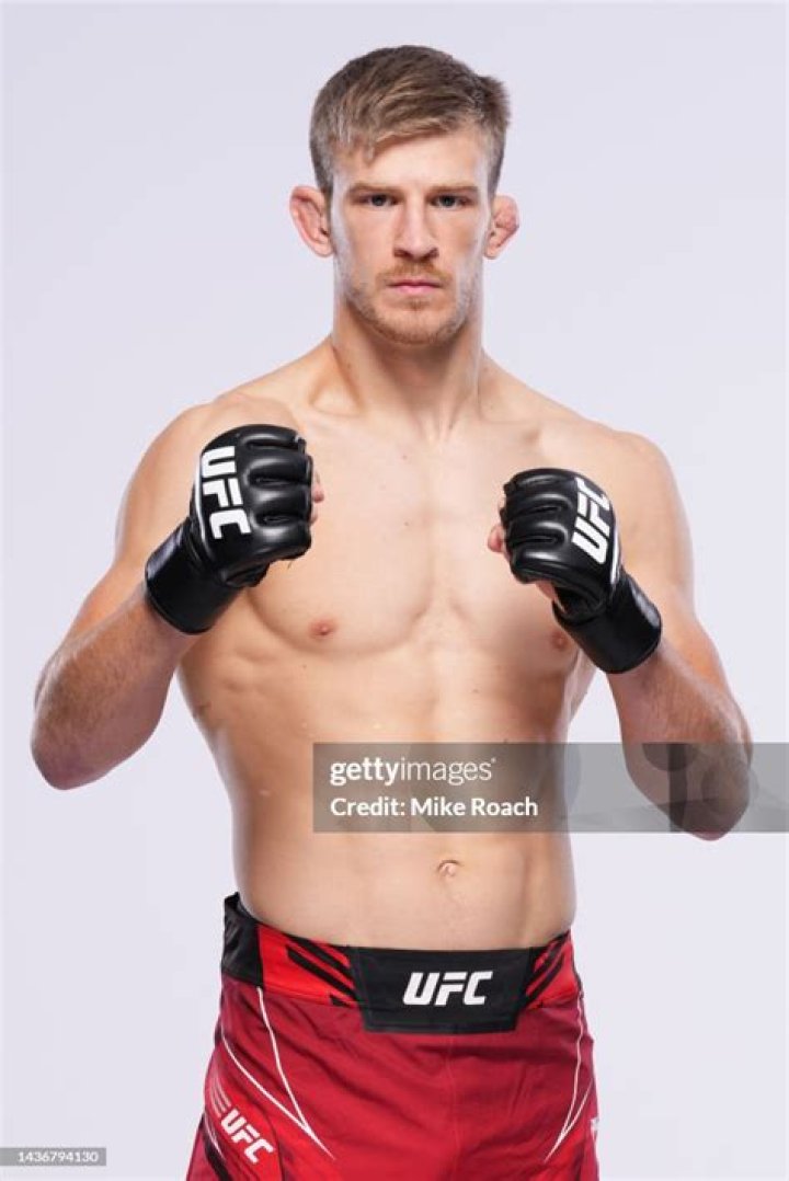 Arnold Allen Biography, Age, Height, Wife, Net Worth, Family