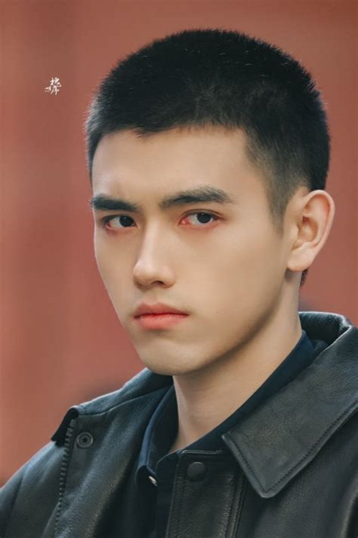 Arthur Chen Biography, Age, Height, Wife, Net Worth, Family