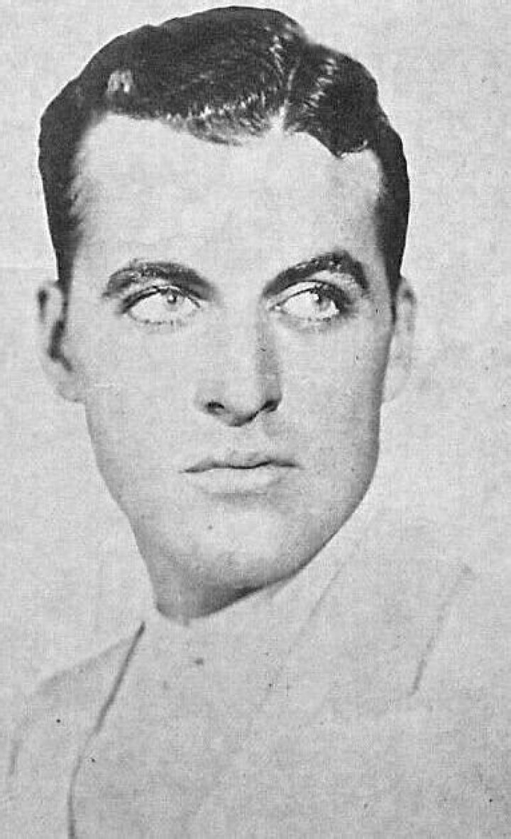 Arthur Jarrett Biography, Age, Height, Wife, Net Worth, Family