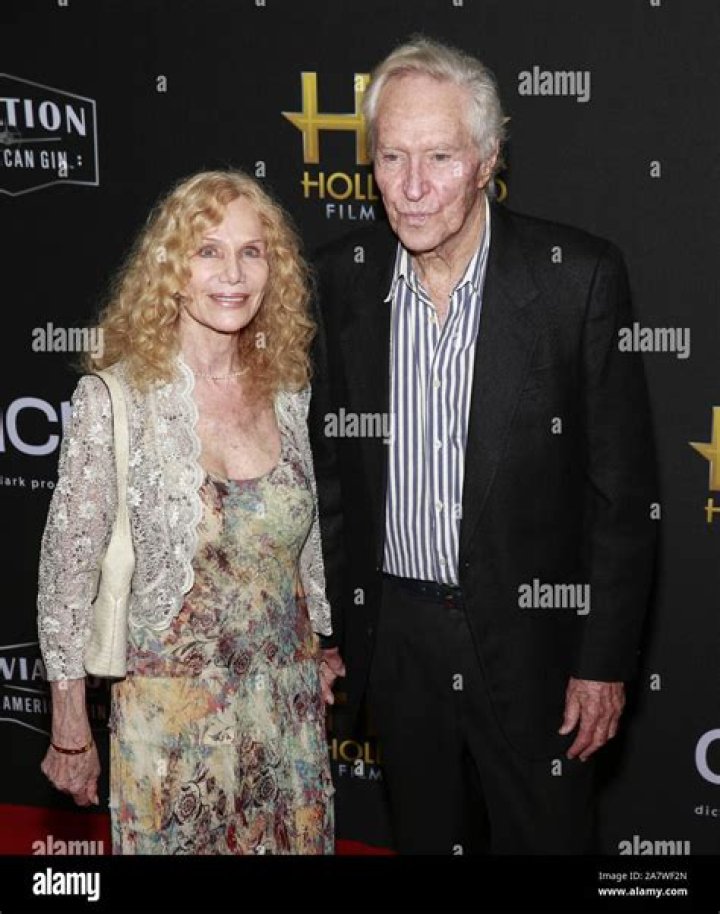 Arthur Roberts Biography, Age, Height, Wife, Net Worth, Family