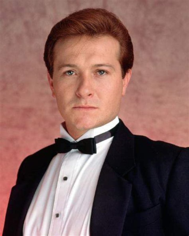 Arturo Peniche biografía, edad, altura, esposo, net worth, familia