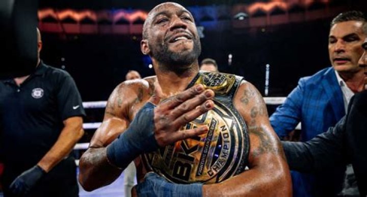 Austin Trout Biography, Age, Height, Wife, Net Worth, Family