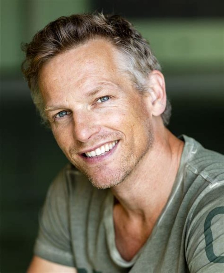 Barry Atsma Biography, Age, Height, Wife, Net Worth, Family