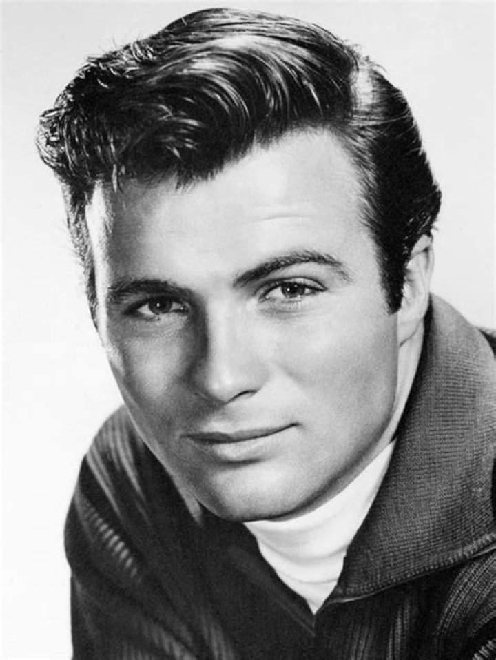 Barry Coe Biography, Age, Height, Wife, Net Worth, Family