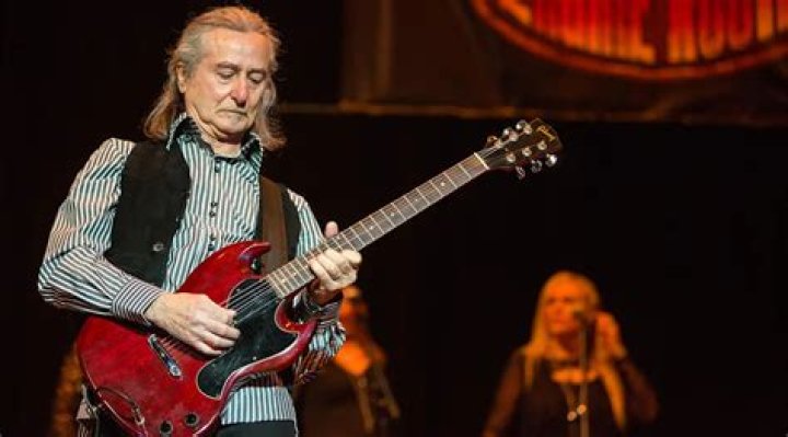 Barry Goudreau Biography, Age, Height, Wife, Net Worth, Family