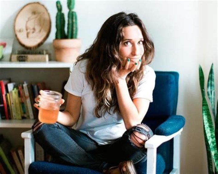 Becky Simpson Biography, Age, Height, Husband, Net Worth, Family