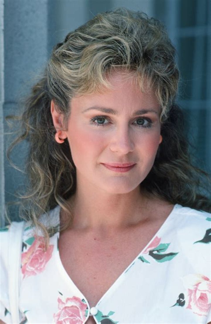 Belinda Montgomery Biography, Age, Height, Husband, Net Worth, Family