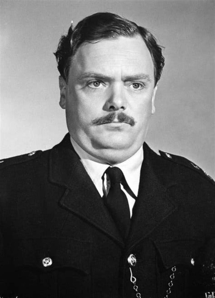 Bernard Fox Biography, Age, Height, Wife, Net Worth, Family