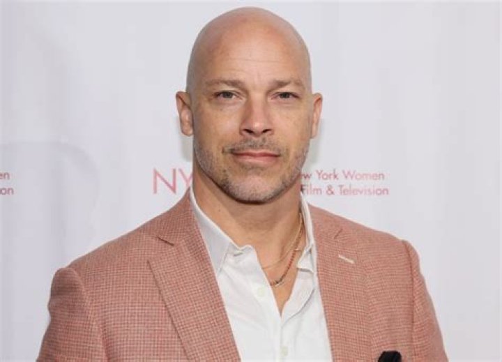 Berto Colon biografía, edad, altura, esposo, net worth, familia