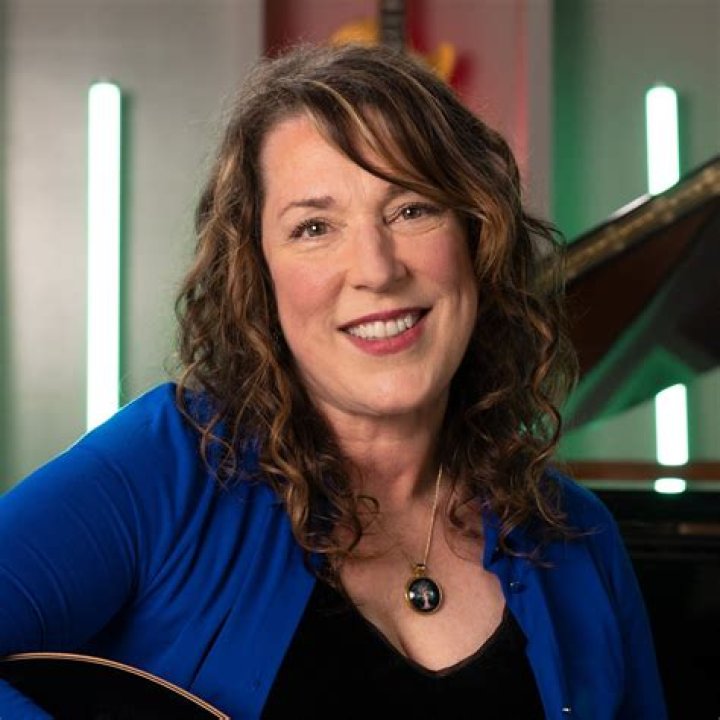 Beth Nielsen Chapman Biography, Age, Height, Husband, Net Worth, Family