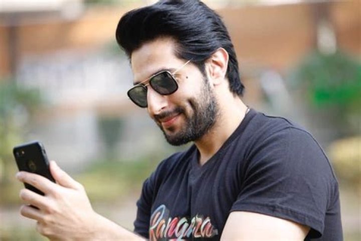 Bilal Ashraf Biography, Age, Height, Wife, Net Worth, Family