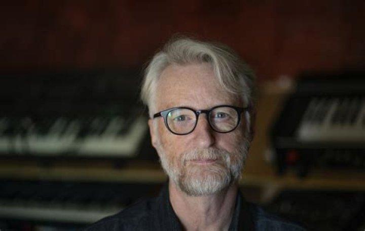 Billy Bragg Biography, Age, Height, Wife, Net Worth, Family