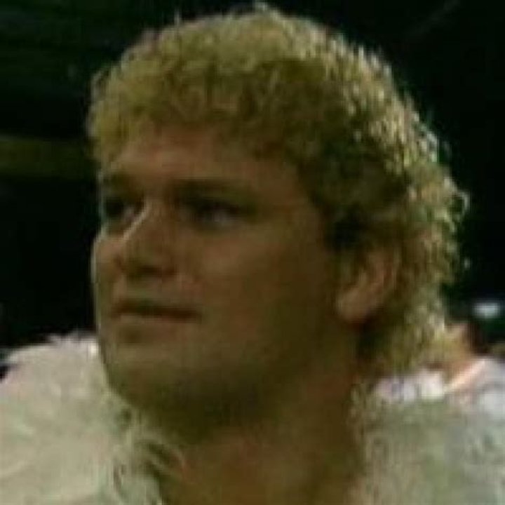 Billy Travis Biography, Age, Height, Wife, Net Worth, Family