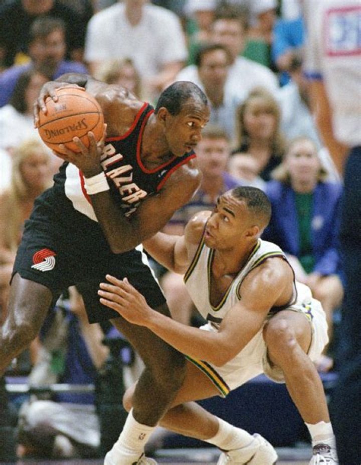 Blue Edwards Biography, Age, Height, Wife, Net Worth, Family