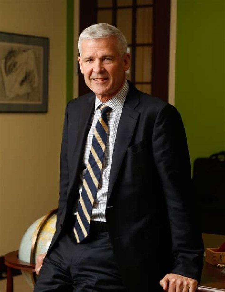 Bob Hamilton Biography, Age, Height, Wife, Net Worth, Family