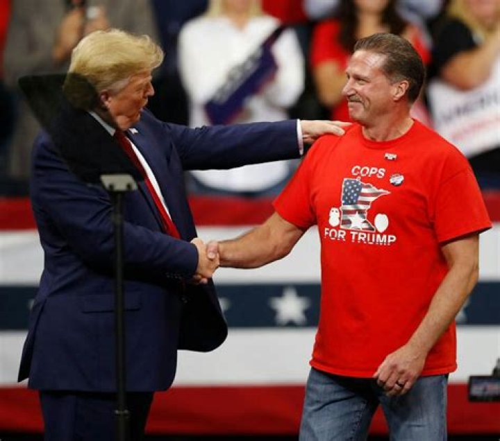 Bob Kroll (American football) Biography, Age, Height, Wife, Net Worth and Family