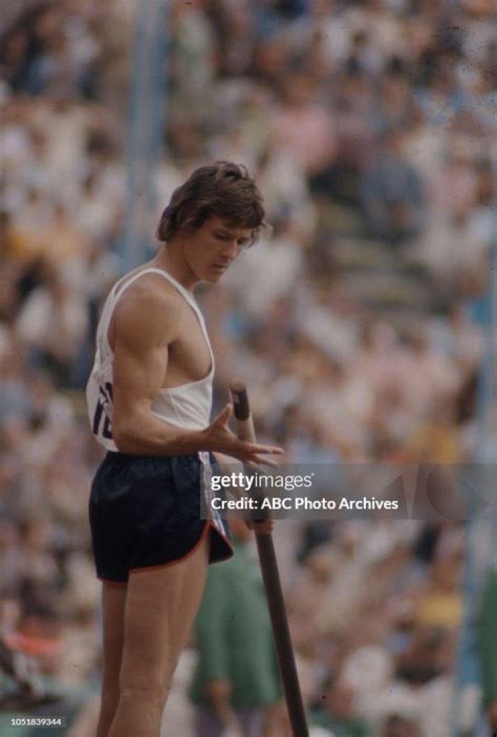 Bob Seagren Biography, Age, Height, Wife, Net Worth, Family